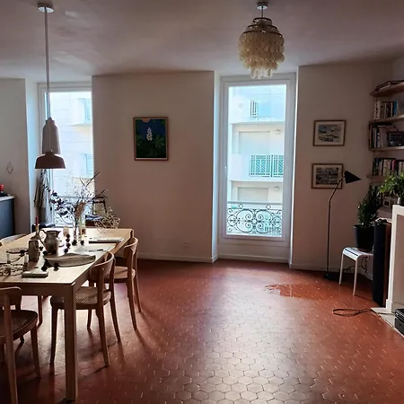 Grand T3 Breteuil Apartment *